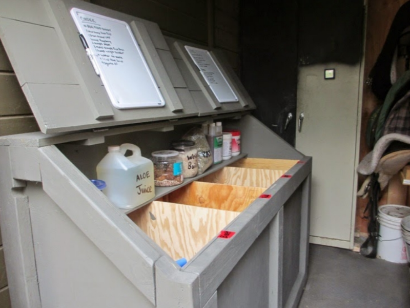 Feed storage bin 03