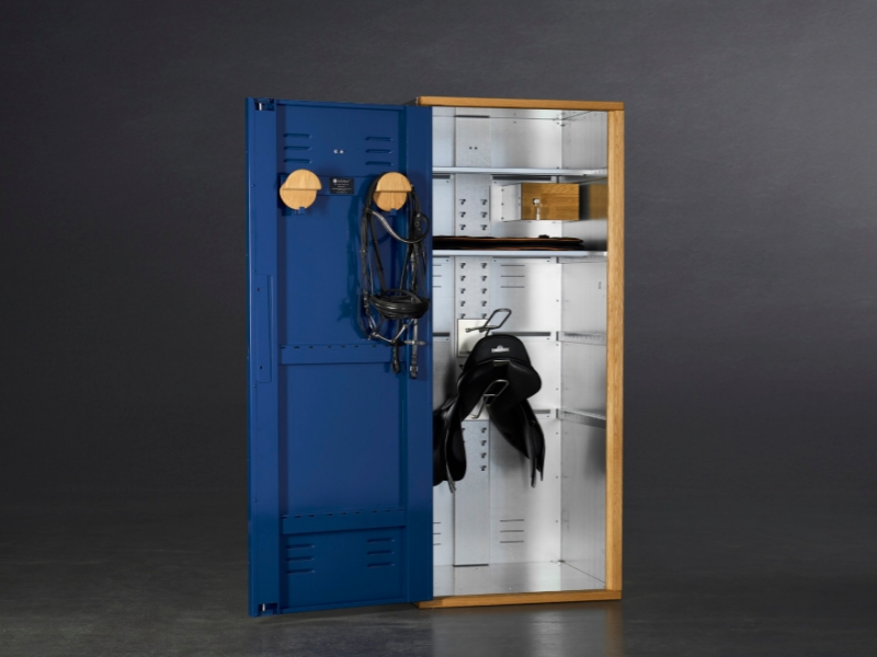 Saddle Cabinet 09